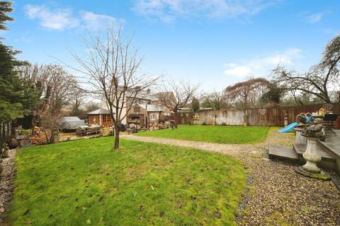 undefined, Lynch Hill, Kensworth, Dunstable
