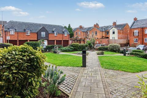 2 bedroom flat for sale, Cherwell Court, Banbury