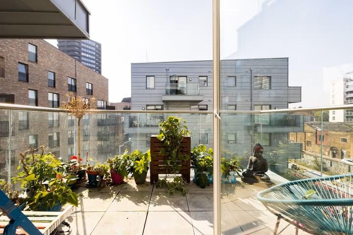 Balcony.jpg