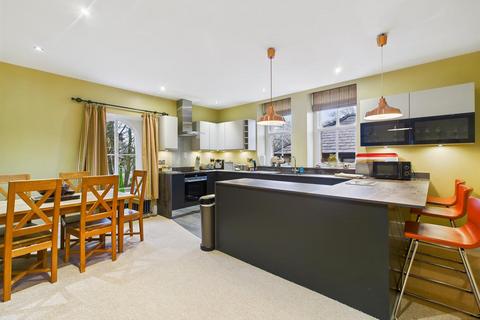 4 bedroom apartment for sale, The Quadrant, Buxton