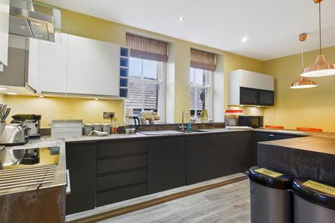4 bedroom apartment for sale, The Quadrant, Buxton