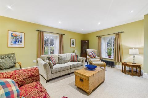 4 bedroom apartment for sale, The Quadrant, Buxton