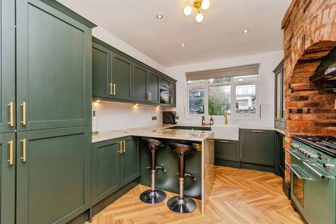 5 bedroom semi-detached house for sale, Buchanan Road, Walsall