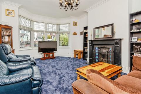 5 bedroom semi-detached house for sale, Buchanan Road, Walsall