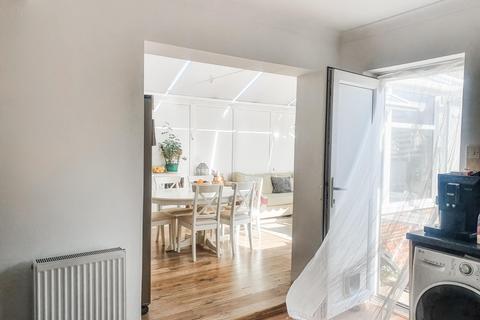 2 bedroom detached bungalow for sale, Rossmore Road, Poole