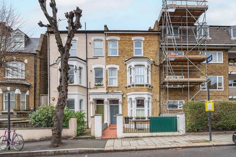 3 bedroom flat for sale, Herne Hill Road, Herne Hill, London, SE24
