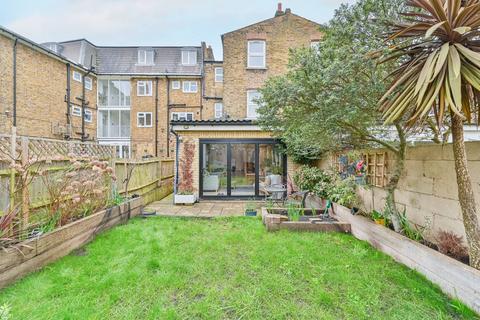 3 bedroom flat for sale, Herne Hill Road, Herne Hill, London, SE24