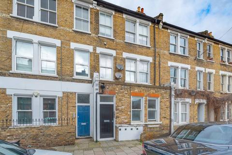 2 bedroom flat to rent, Landor Road, Clapham North, London, SW9
