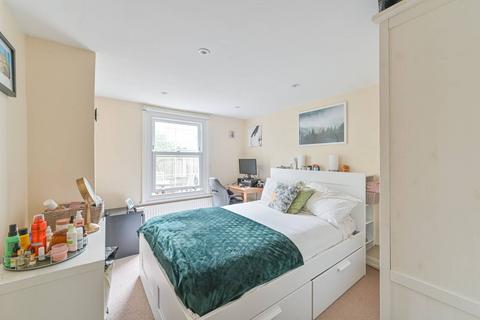 2 bedroom flat to rent, Landor Road, Clapham North, London, SW9