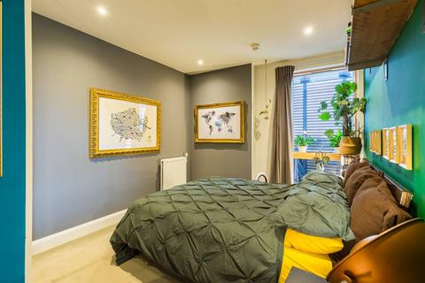 1 bedroom flat for sale, 32 Barry Blandford Way, London E3