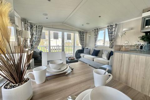 3 bedroom park home for sale, Broadland Sands Holiday Park