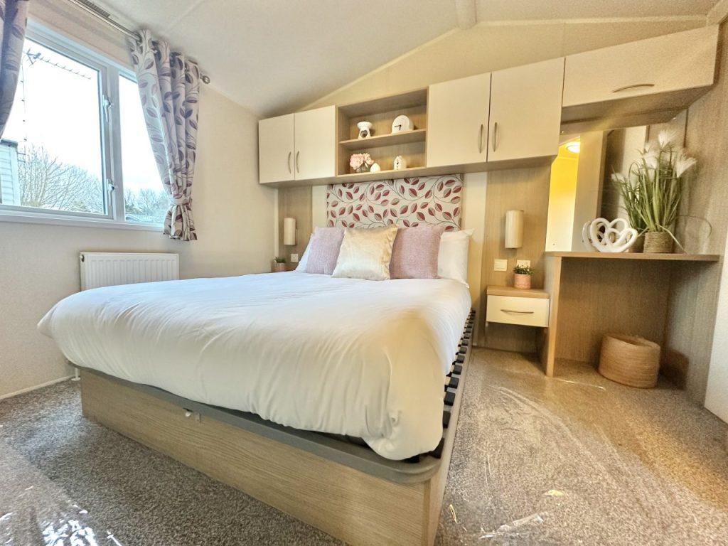 Willerby Brockenhurst at Broadland Sands Holiday P
