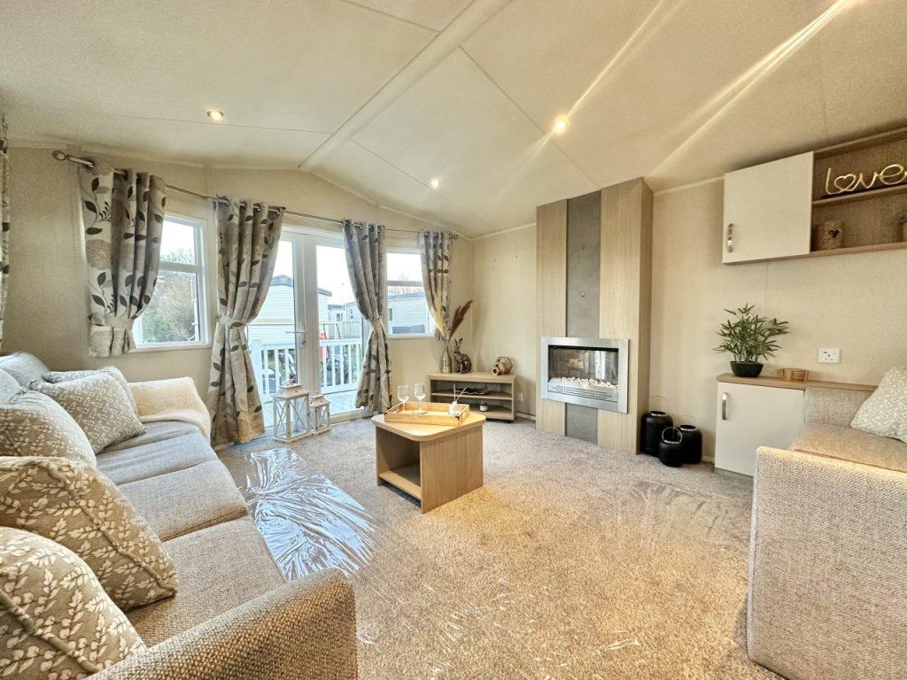 Willerby Brockenhurst at Broadland Sands Holiday P