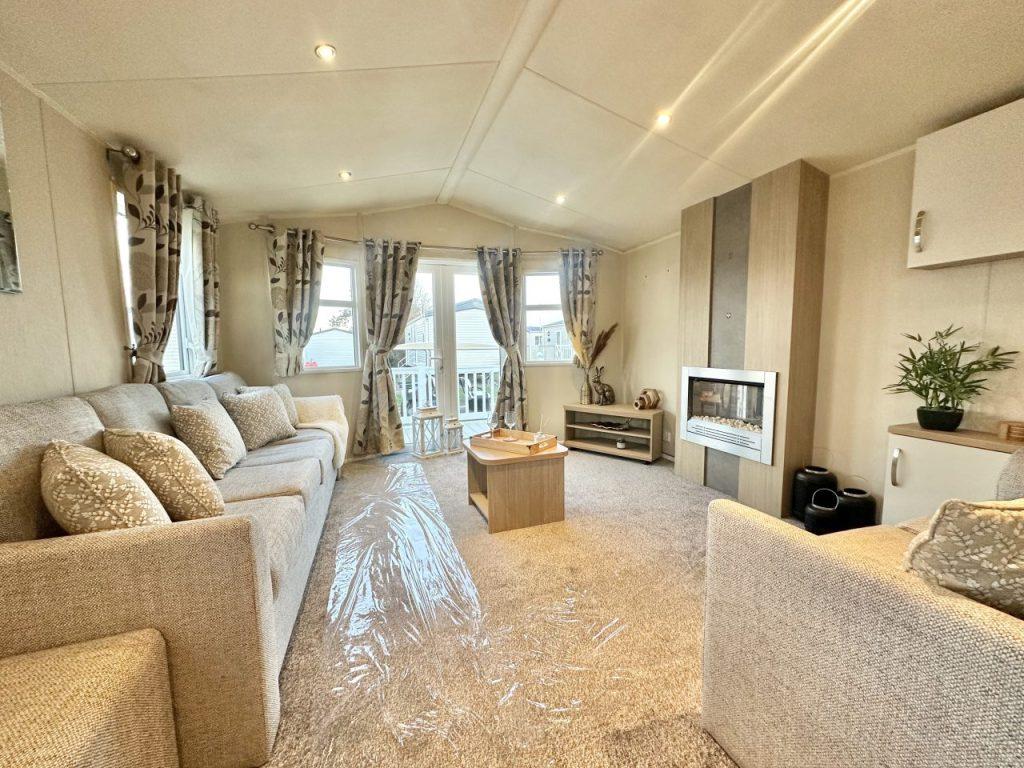 Willerby Brockenhurst at Broadland Sands Holiday P