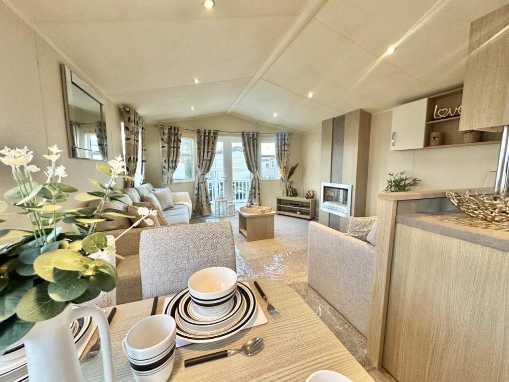 Willerby Brockenhurst at Broadland Sands Holiday P