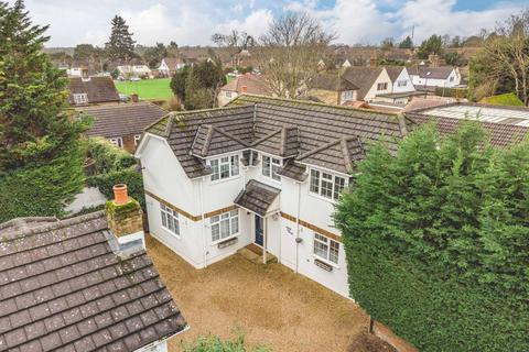 undefined, London End, Beaconsfield HP9
