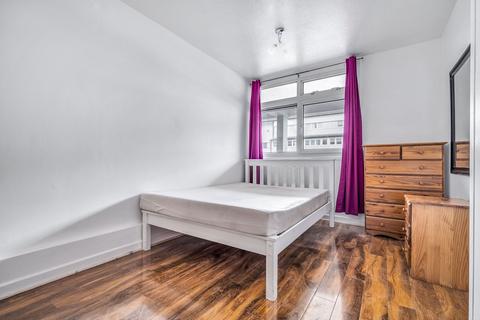 undefined, Timsbury Walk, Roehampton, London, SW15
