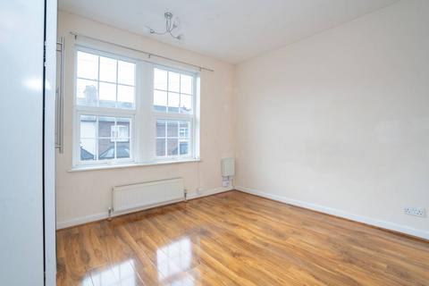 undefined, Benskin Road, Watford WD18 0HW, Watford, WD18