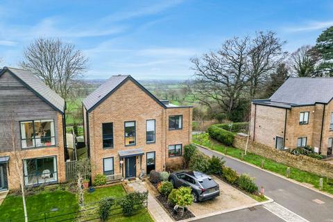 4 bedroom detached house for sale, John Martin Gardens , Stroud GL10