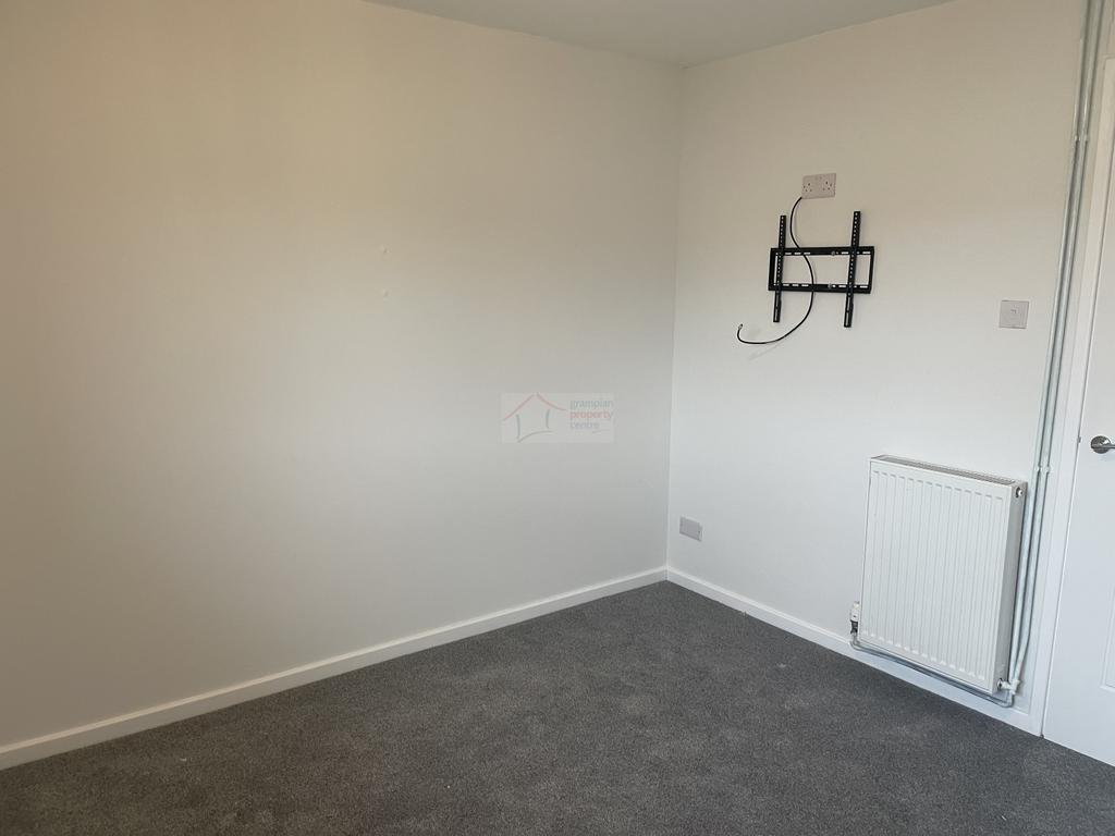 Bedroom 2c.JPG