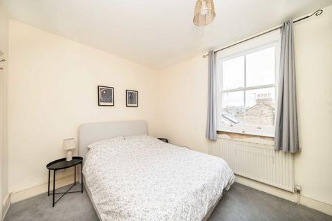 1 bedroom flat to rent, Lavender Hill, London SW11