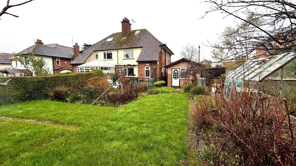 Large double width rear garden