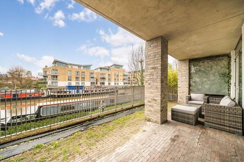 undefined, Durham Wharf Drive, Brentford TW8