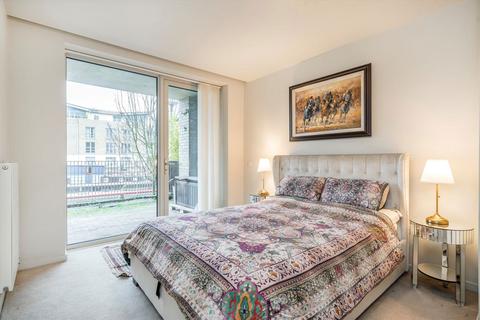 undefined, Durham Wharf Drive, Brentford TW8