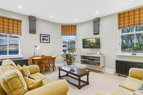 2 bedroom apartment for sale, The Quadrant, Buxton