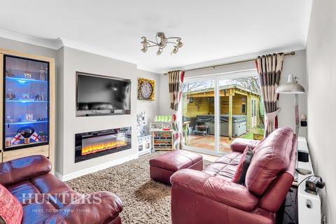 4 bedroom detached house for sale, Riverstone Bridge, Littleborough, OL15 8JF