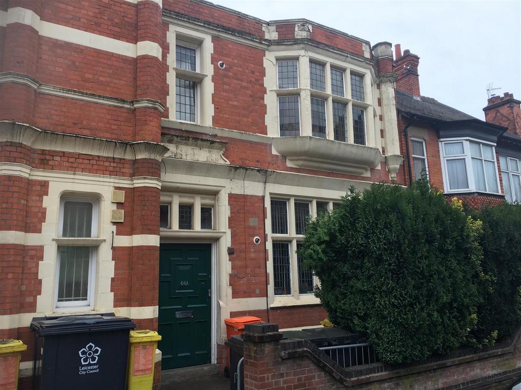 64 A Clarendon Park Road Photo.jpg