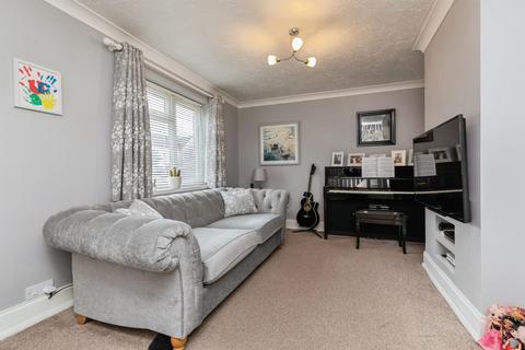 3 bedroom terraced house for sale, Cranleigh Court Road, Yate, Bristol