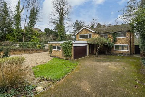 undefined, Newlands Avenue Radlett WD7