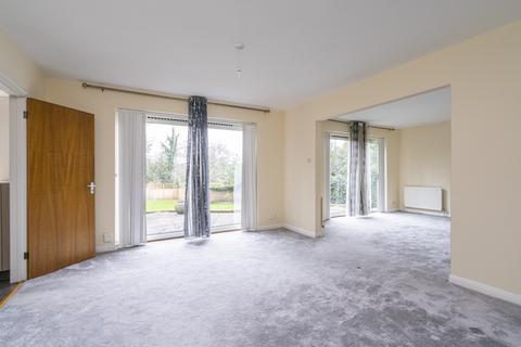 undefined, Newlands Avenue Radlett WD7