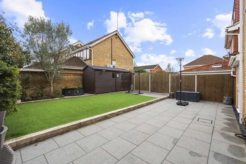 undefined, Heathcote Gardens, Essex CM17