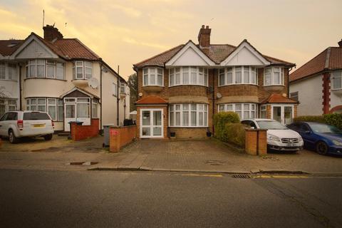 Chestnut Grove, Wembley