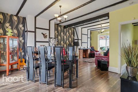 3 bedroom end of terrace house for sale, Coniston Avenue, Barking