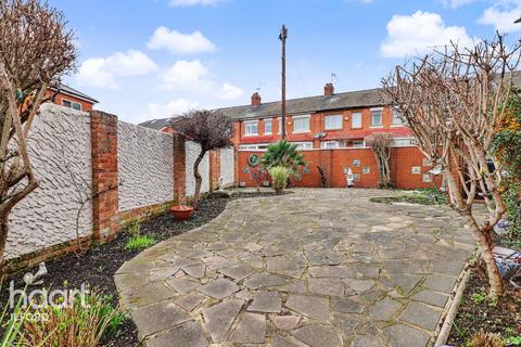 3 bedroom end of terrace house for sale, Coniston Avenue, Barking