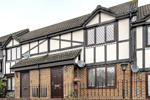 2 bedroom retirement property for sale, Fromow Gardens, Windlesham, Surrey, GU20