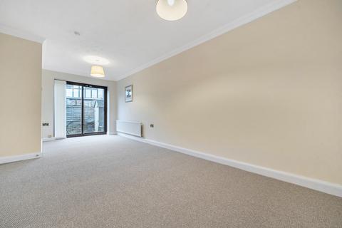 2 bedroom retirement property for sale, Fromow Gardens, Windlesham, Surrey, GU20