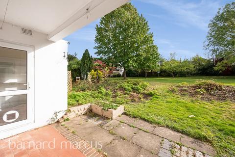 2 bedroom apartment for sale, Manor Green Road, Epsom