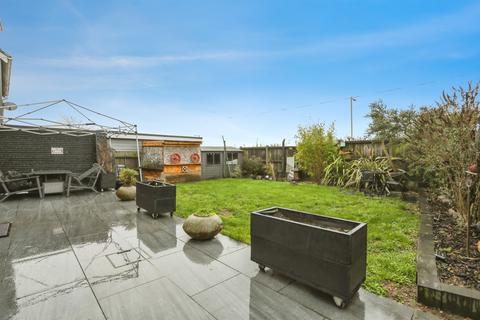 4 bedroom detached house for sale, Combs Wood Drive, Stowmarket