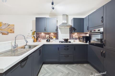3 bedroom semi-detached house for sale, Atherstone Lane, Aylesbury