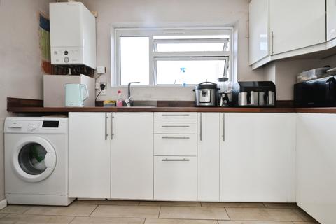 1 bedroom flat for sale, Rivermill, Harlow