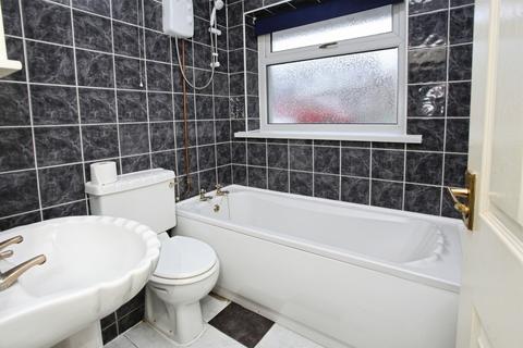undefined, Heol Seward, Beddau, Pontypridd