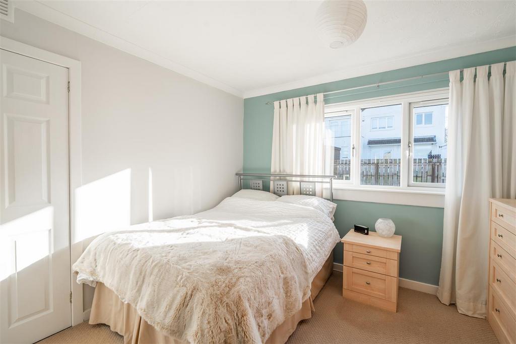 Bedroom.one.jpg