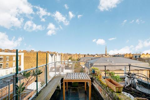 2 bedroom flat for sale, Leverton Street, London NW5