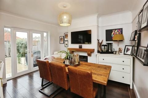 4 bedroom semi-detached house for sale, Bury Close, Gosport