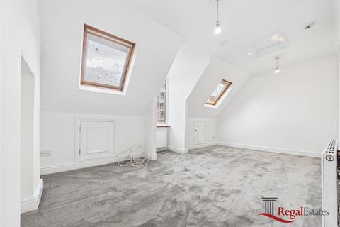 3 bedroom flat to rent, Churchfield Road, Acton, W3 6BY