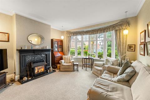 4 bedroom semi-detached house for sale, Norman Road, Sale